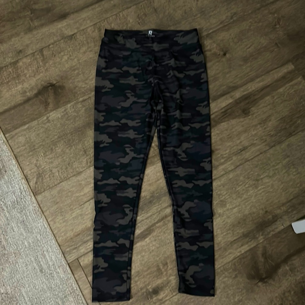 Runway Camo Leggings